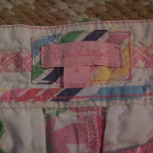 Perfect condition Lilly Pulitzer Callahan shorts - Picture 2 of 4